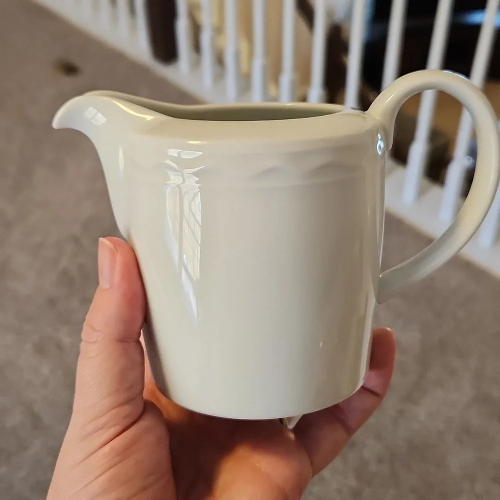 Crate & Barrel Palazzo Creamer-Discontinued Pattern - Picture 3 of 5